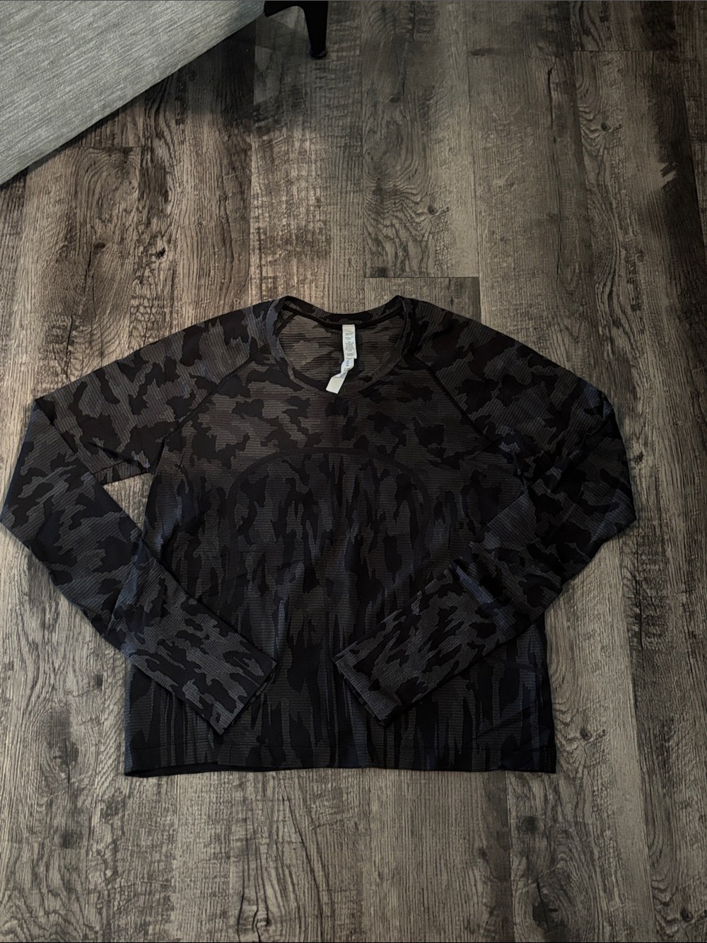 Lululemon Swiftly Tech Long Sleeve - Waist Length - Black Camo - Size 12